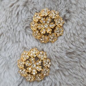 Clip on gold earrings